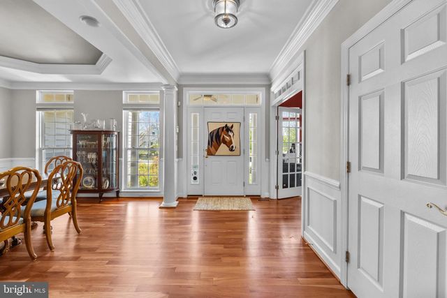 35987 BIRCH HOLLOW LN, Hillsboro, VA 20132