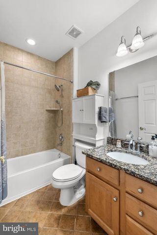 35987 BIRCH HOLLOW LN, Hillsboro, VA 20132