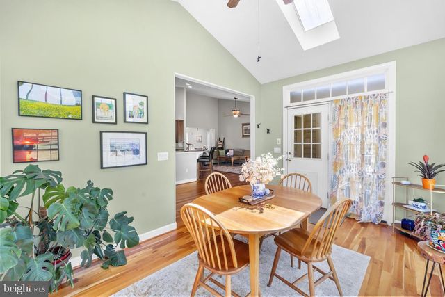 35987 BIRCH HOLLOW LN, Hillsboro, VA 20132