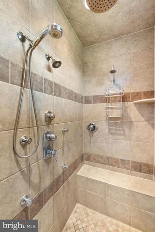 35987 BIRCH HOLLOW LN, Hillsboro, VA 20132