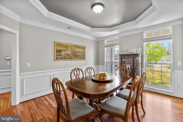 35987 BIRCH HOLLOW LN, Hillsboro, VA 20132