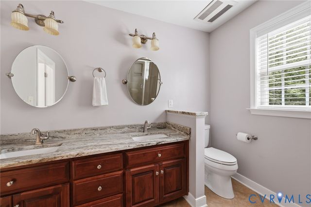 12301 Hulsey Dr, Chesterfield, VA 23838