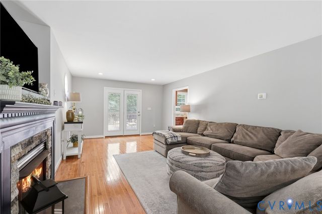 12301 Hulsey Dr, Chesterfield, VA 23838