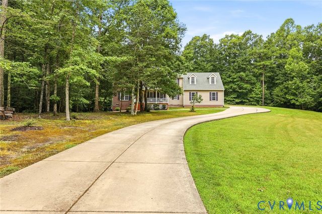 12301 Hulsey Dr, Chesterfield, VA 23838