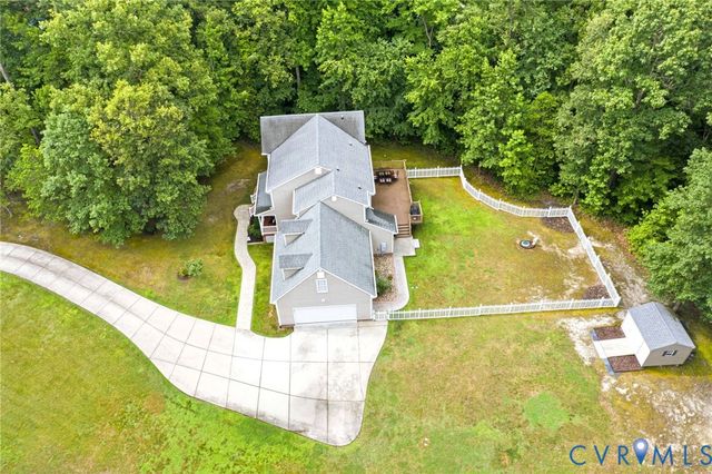 12301 Hulsey Dr, Chesterfield, VA 23838