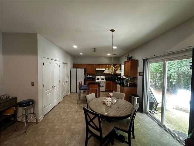 4457 Sequoia Park Trail, Snellville, GA 30039