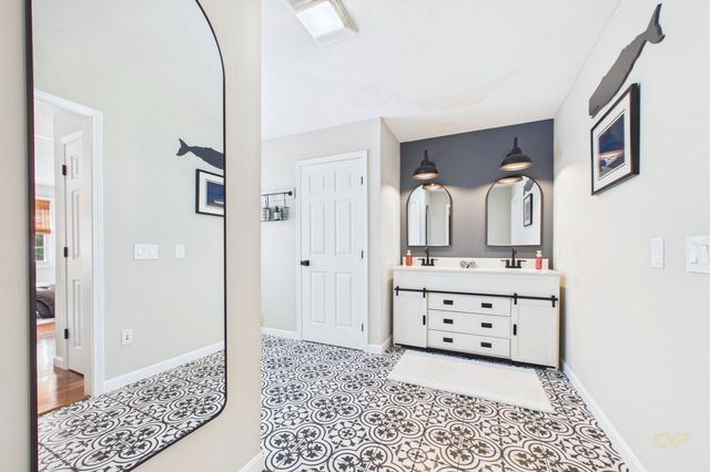 110 Fearing Hill Rd, Wareham, MA 02576