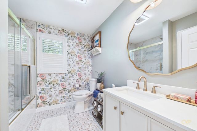 110 Fearing Hill Rd, Wareham, MA 02576