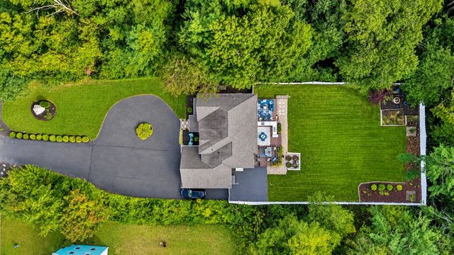 110 Fearing Hill Rd, Wareham, MA 02576
