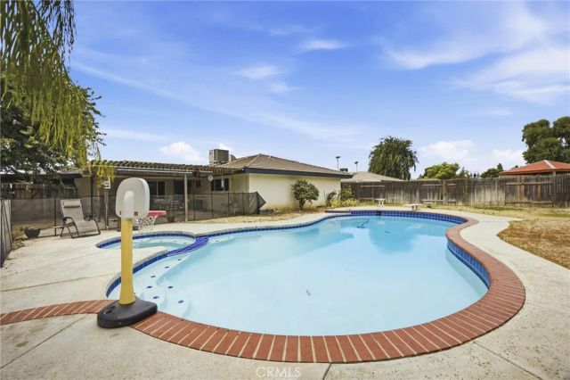 7604 Kimberly, Bakersfield, CA 93308