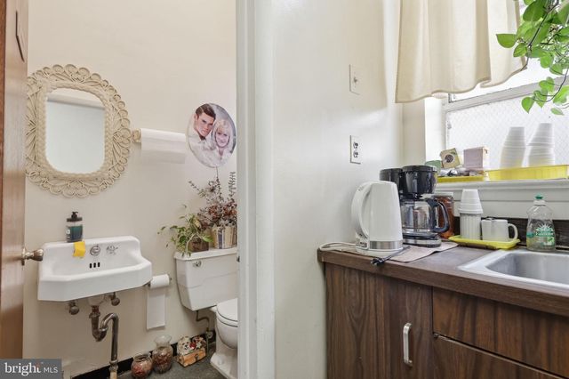 6933 LUDLOW ST, Upper Darby, PA 19082