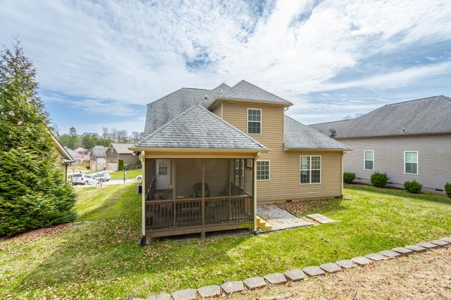 2261 Lake Mist Drive, Chattanooga, TN 37421