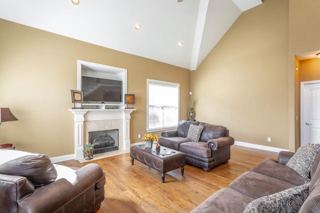 2261 Lake Mist Drive, Chattanooga, TN 37421