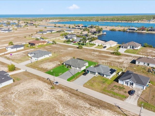 4317 NW 34th LN, Cape Coral, FL 33993