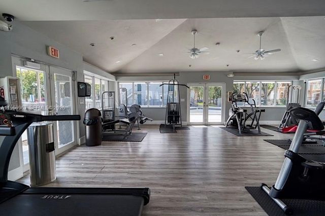 7195 NW 179th St 211, Hialeah, FL 33015