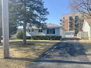 278 Rouse Avenue, Mundelein, IL 60060