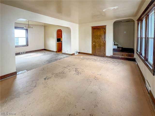 552 E 8th Street, Salem, OH 44460