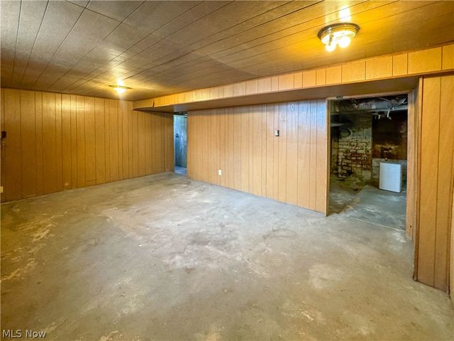 552 E 8th Street, Salem, OH 44460
