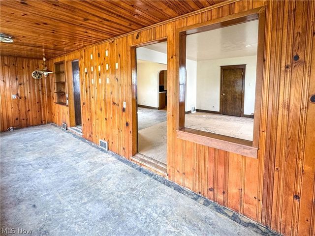 552 E 8th Street, Salem, OH 44460