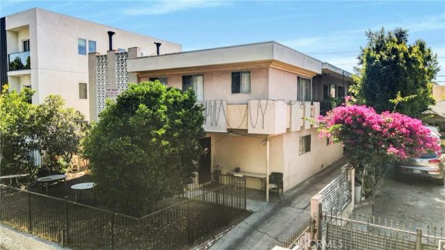 6651 Beck, North Hollywood, CA 91606