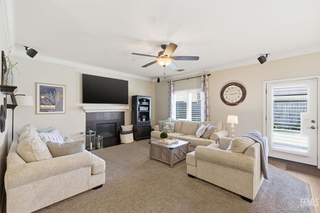 10821 Corbett Canyon Drive, Bakersfield, CA 93312