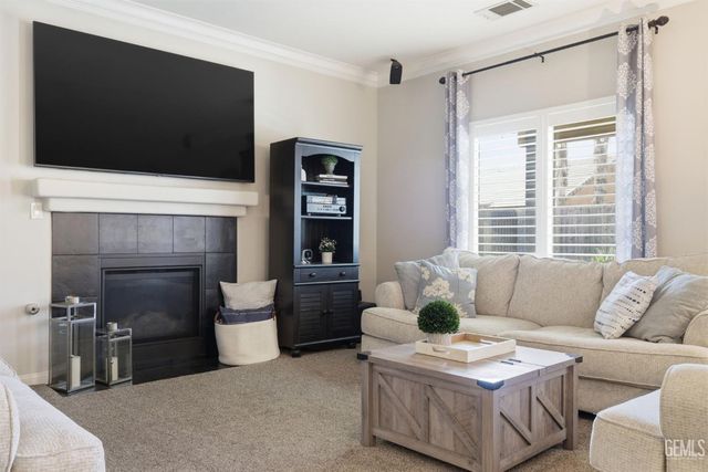 10821 Corbett Canyon Drive, Bakersfield, CA 93312