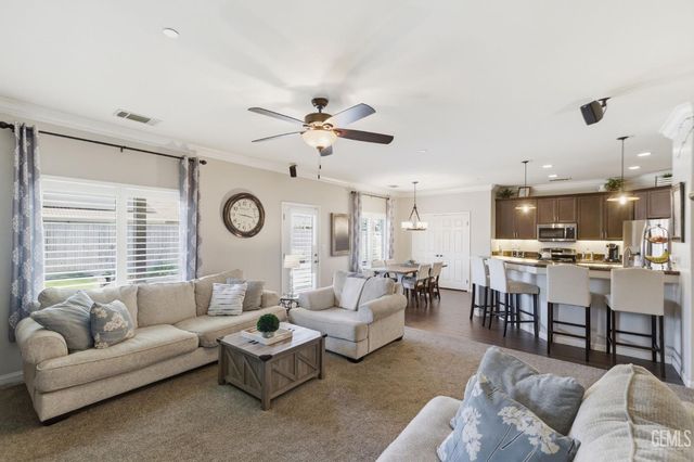 10821 Corbett Canyon Drive, Bakersfield, CA 93312