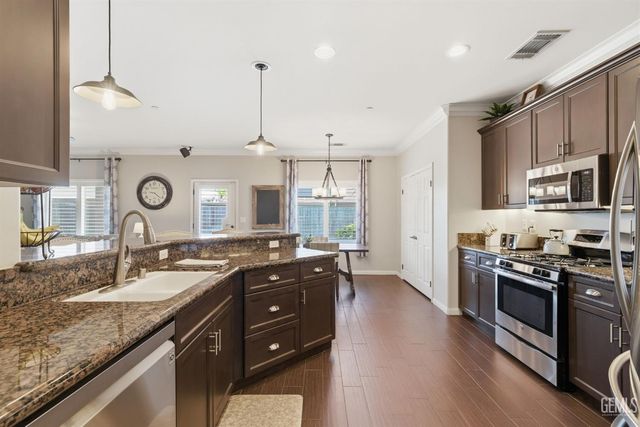 10821 Corbett Canyon Drive, Bakersfield, CA 93312