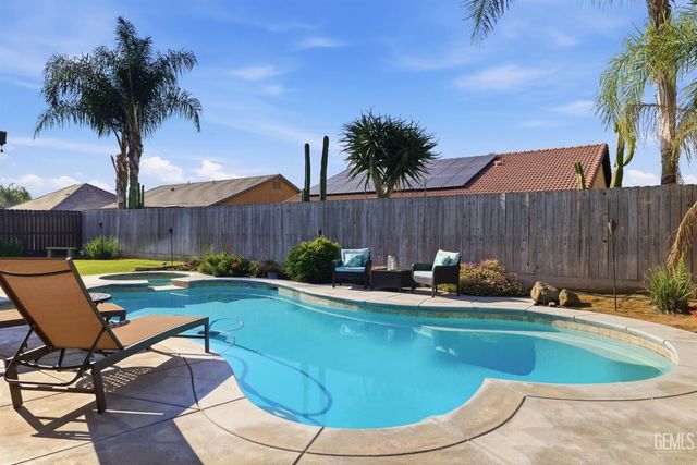 10821 Corbett Canyon Drive, Bakersfield, CA 93312