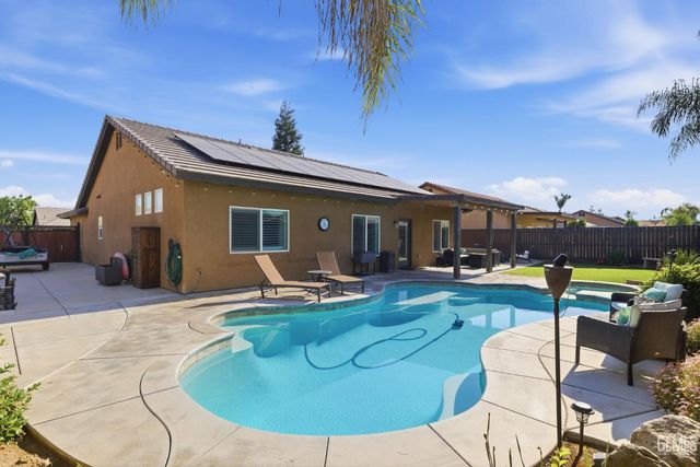 10821 Corbett Canyon Drive, Bakersfield, CA 93312