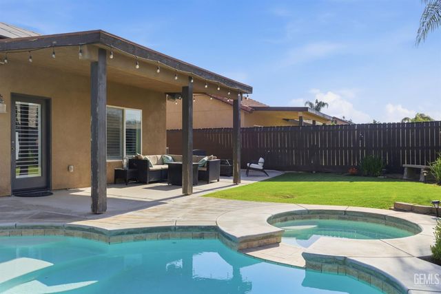 10821 Corbett Canyon Drive, Bakersfield, CA 93312