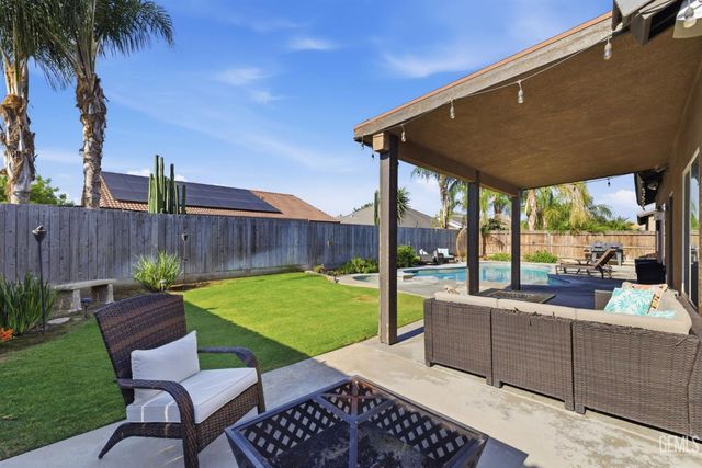 10821 Corbett Canyon Drive, Bakersfield, CA 93312