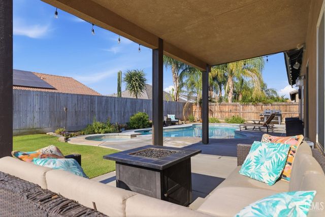10821 Corbett Canyon Drive, Bakersfield, CA 93312