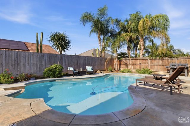 10821 Corbett Canyon Drive, Bakersfield, CA 93312