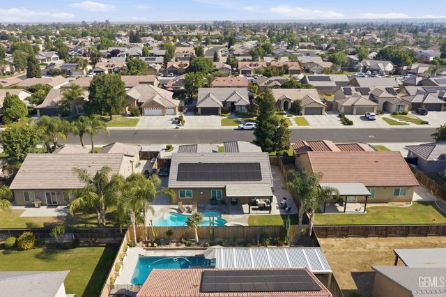 10821 Corbett Canyon Drive, Bakersfield, CA 93312