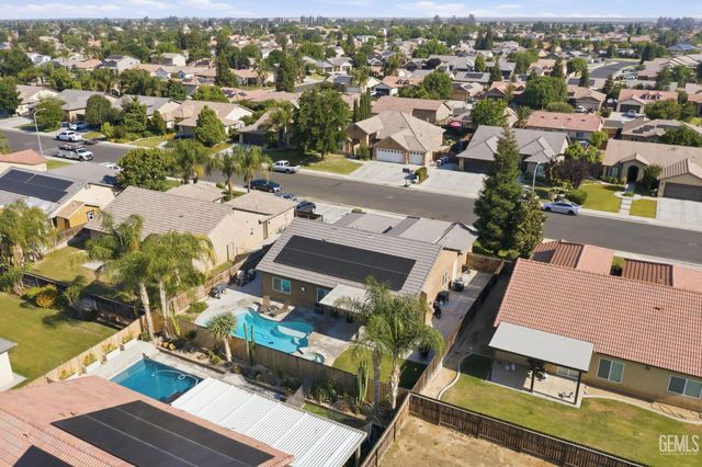 10821 Corbett Canyon Drive, Bakersfield, CA 93312