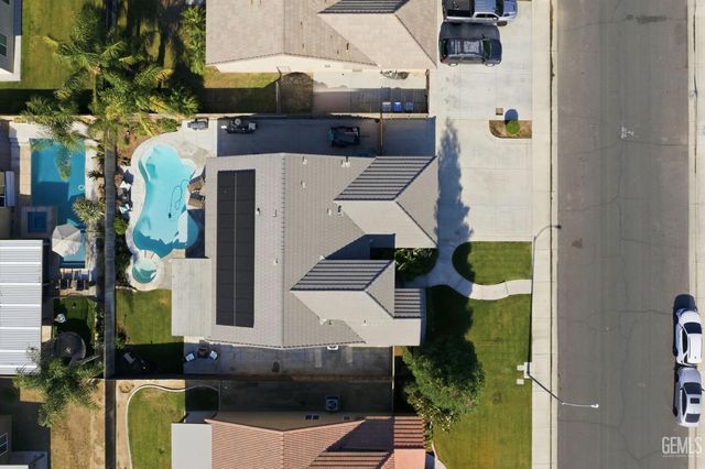 10821 Corbett Canyon Drive, Bakersfield, CA 93312