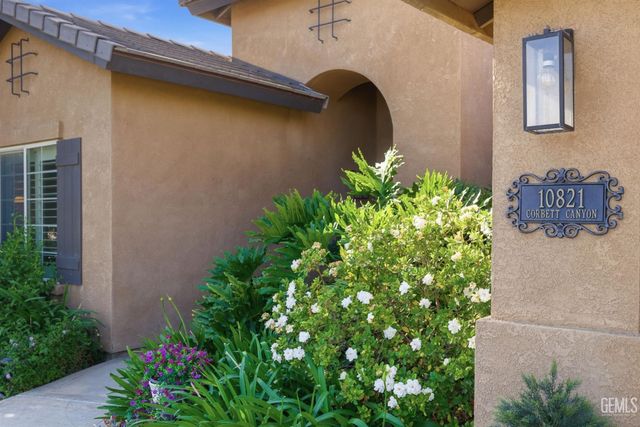 10821 Corbett Canyon Drive, Bakersfield, CA 93312