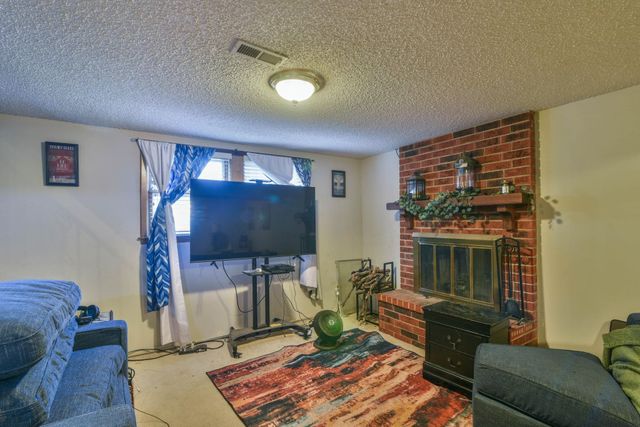 3151 S Kessler, Wichita, KS 67217