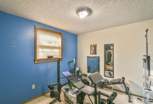 3151 S Kessler, Wichita, KS 67217