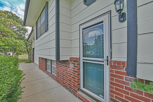 3151 S Kessler, Wichita, KS 67217