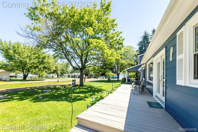 7520 Sunset Boulevard, Worth Township, MI 48450