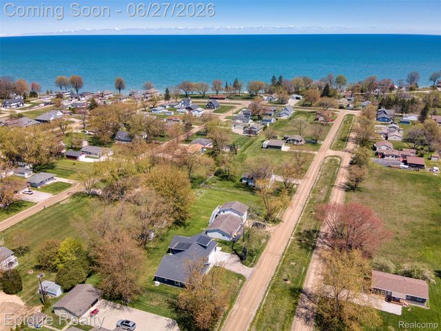 7520 Sunset Boulevard, Worth Township, MI 48450