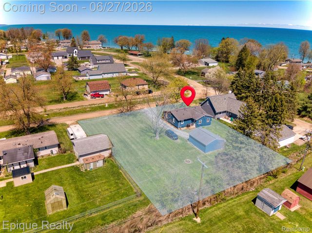 7520 Sunset Boulevard, Worth Township, MI 48450