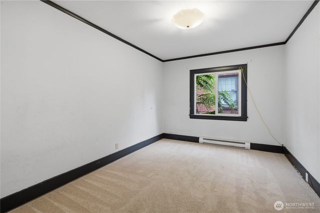 5214 35th Avenue NE, Seattle, WA 98105