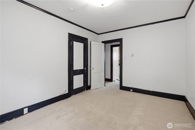 5214 35th Avenue NE, Seattle, WA 98105