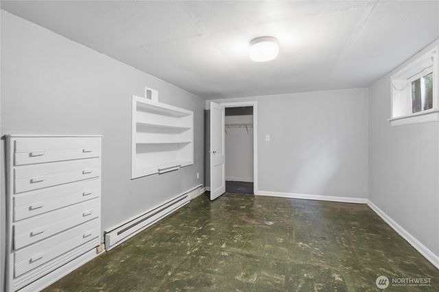 5214 35th Avenue NE, Seattle, WA 98105
