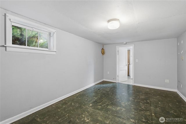 5214 35th Avenue NE, Seattle, WA 98105