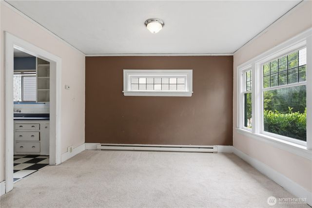 5214 35th Avenue NE, Seattle, WA 98105