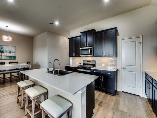 10324 Fall Brook Drive, Aubrey, TX 76227